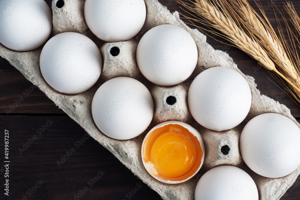 Rotten Egg in White Plate on Wood Background. Stock Image - Image of  chicken, detail: 64948625