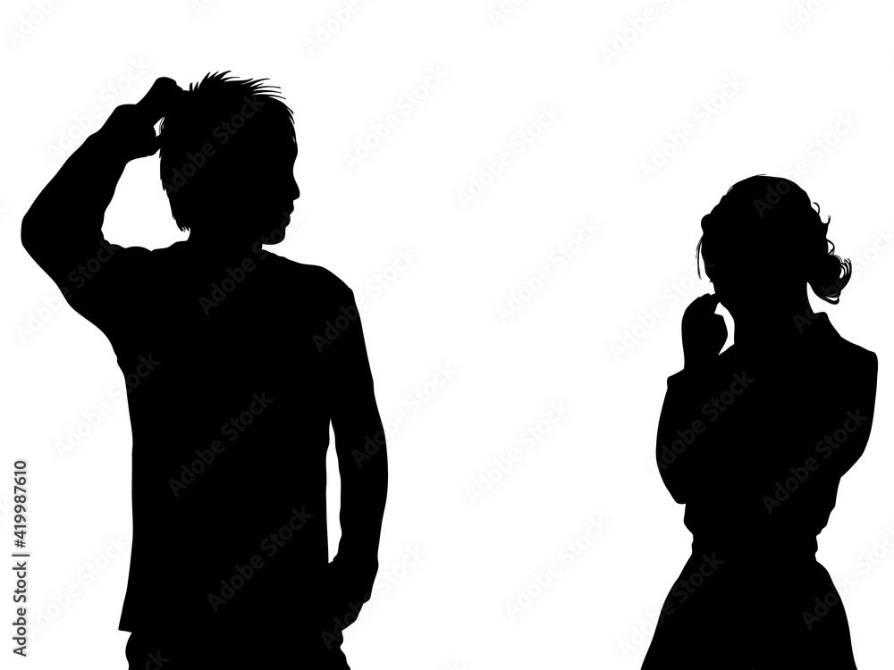 喧嘩をして相手を泣かせたカップルのシルエット 喧嘩をして相手を泣かせたカップルのシルエット