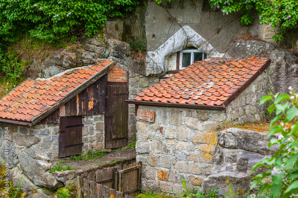 Höhlenwohnungen in Langenstein Harz bei Halberstadt Höhlenwohnungen in Langenstein Harz bei Halberstadt