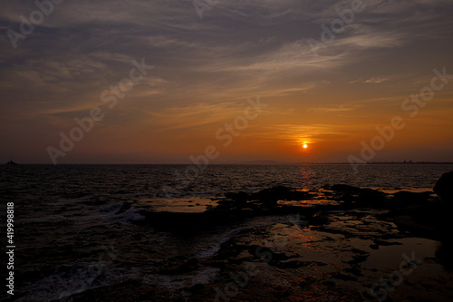 夕日　夕暮れの海 © 永吉 武田