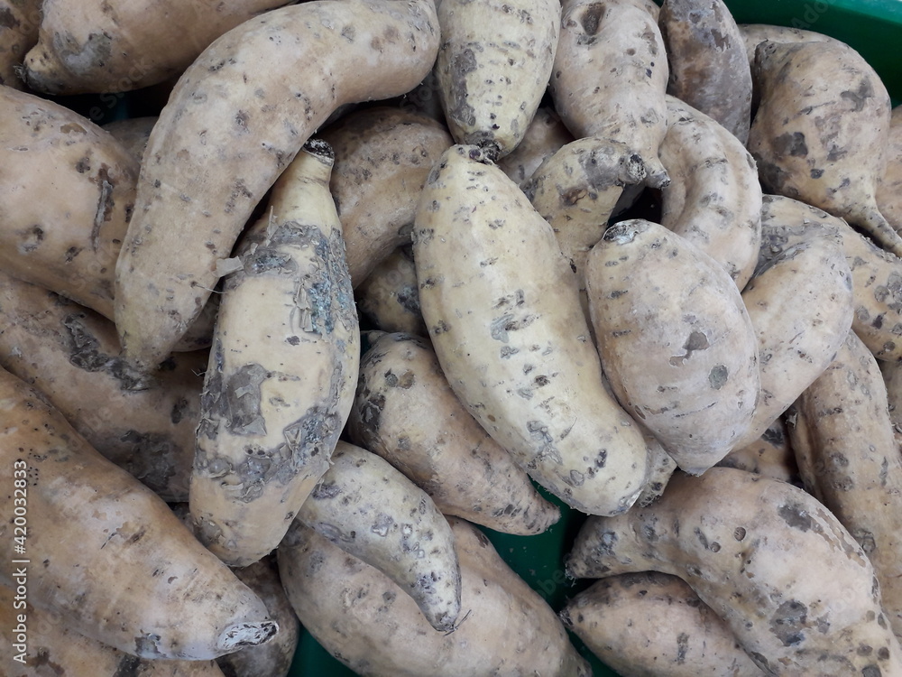 purple sweet potato sold in traditional markets
