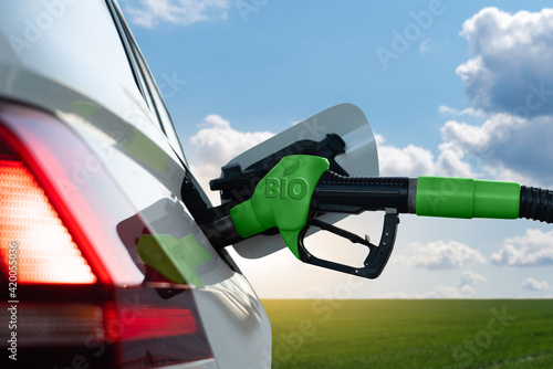 Refueling the car with biofuel	
