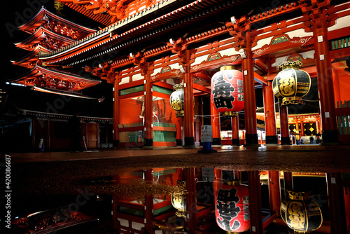 雨上がりのお寺