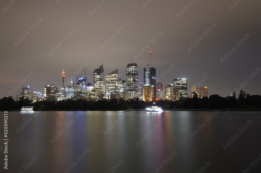 Fototapeta premium Sydney night view from Mrs Macquaire's Chair
