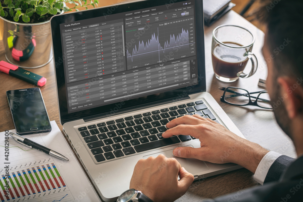 Foto Stock Trade platform, forex trading. Stock exchange market analysis on  laptop screen | Adobe Stock