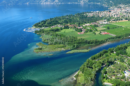 Switzerland: Paragliding above Lago Maggiore Delta near Ascona & Locarno-City