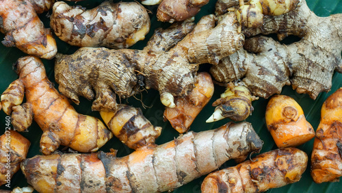 Close up of turmeric root and ginger root
