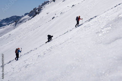 Risky hikes in slopes and steep areas in winter mountaineering