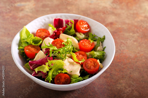 Vegetable and mozzarella salad