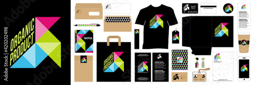 Logo géométrique formant un origami de poulet et une gamme d’objets, sac, T-shirt, carnet, carte …, afin de donner une identité à votre entreprise.