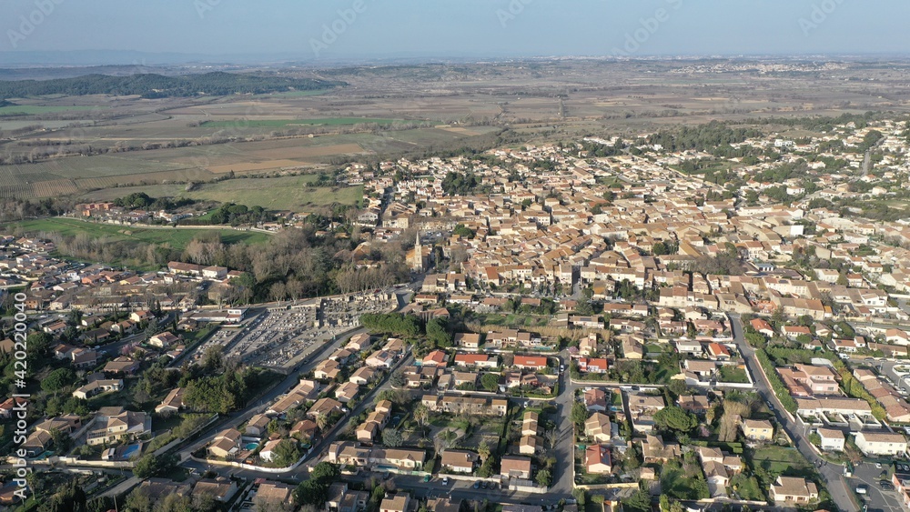 village du sud de la France (Salles-d'Aude près de Narbonne et du massif de la Clape)