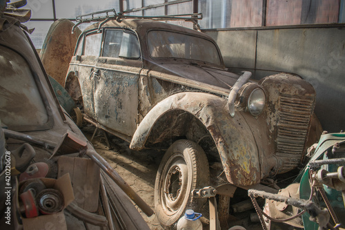 Restoration of retro cars
