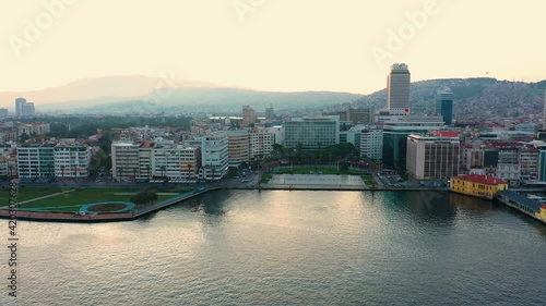 Wallpaper Mural Central square of a big city. Torontodigital.ca