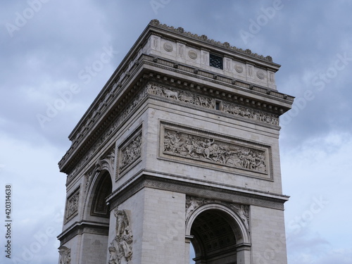 The Arc de Triomphe in Paris in march 2021. © Yann Vernerie