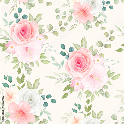 Fototapeta Naklejka Na Ścianę i Meble -  Beautiful floral seamless pattern with romantic flowers