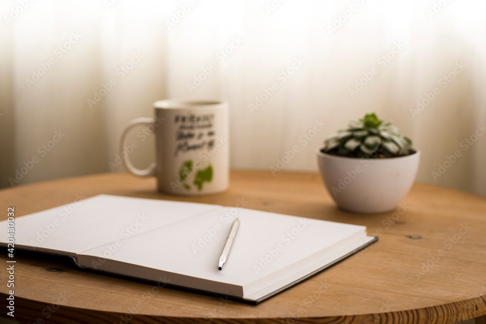 Minimalist home work space Minimalist home work space