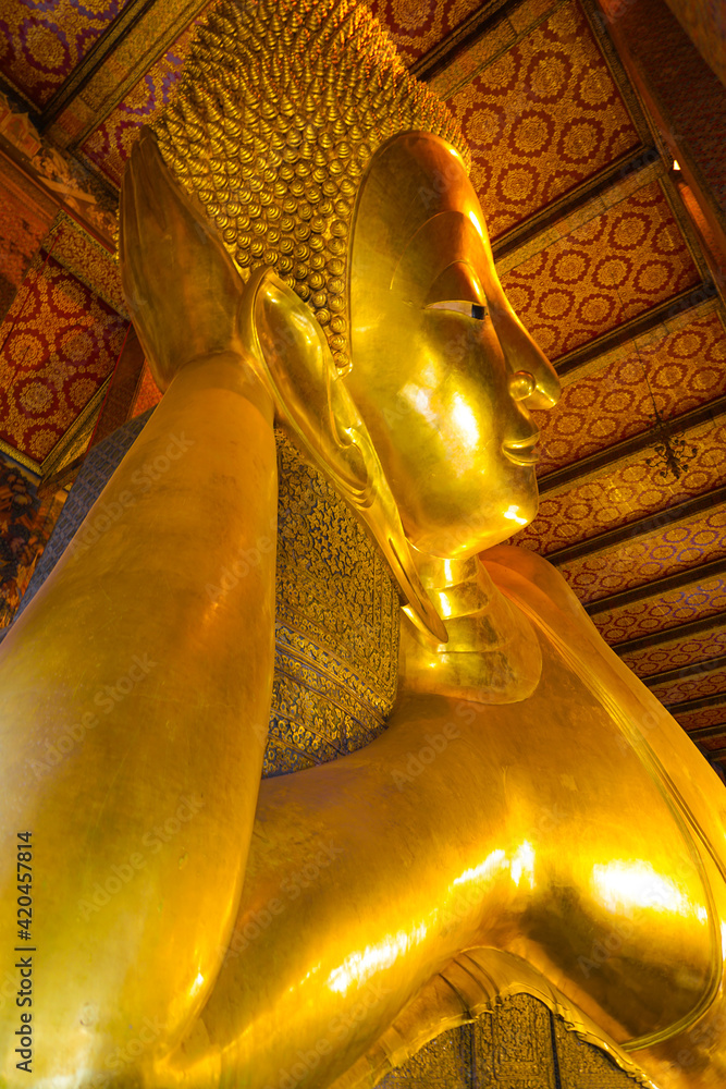 ワットポー・卧佛寺の涅槃仏（タイ王国バンコク）