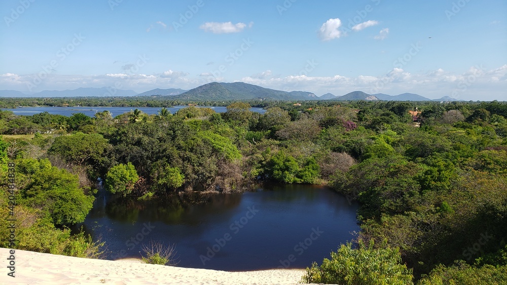 Paisagem e Lagoa Paisagem e Lagoa