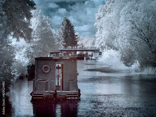Foto Urlaub auf dem Hausboot - Infrarot
