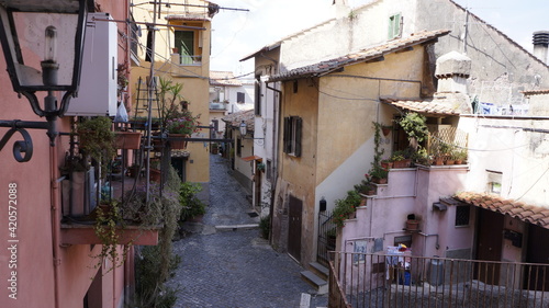 Fototapeta Naklejka Na Ścianę i Meble -  antique old street in Italy, with a characteristic Italian flavor 