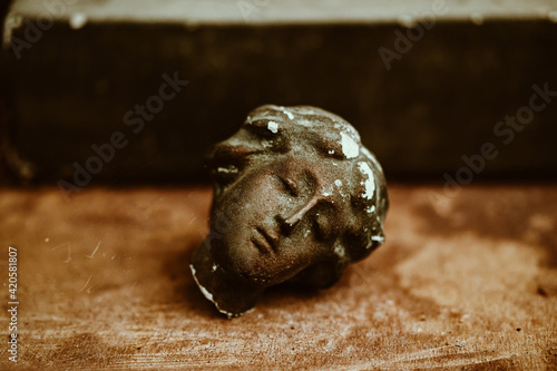 lost head