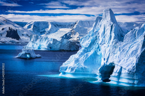 Icebergs and glaciers