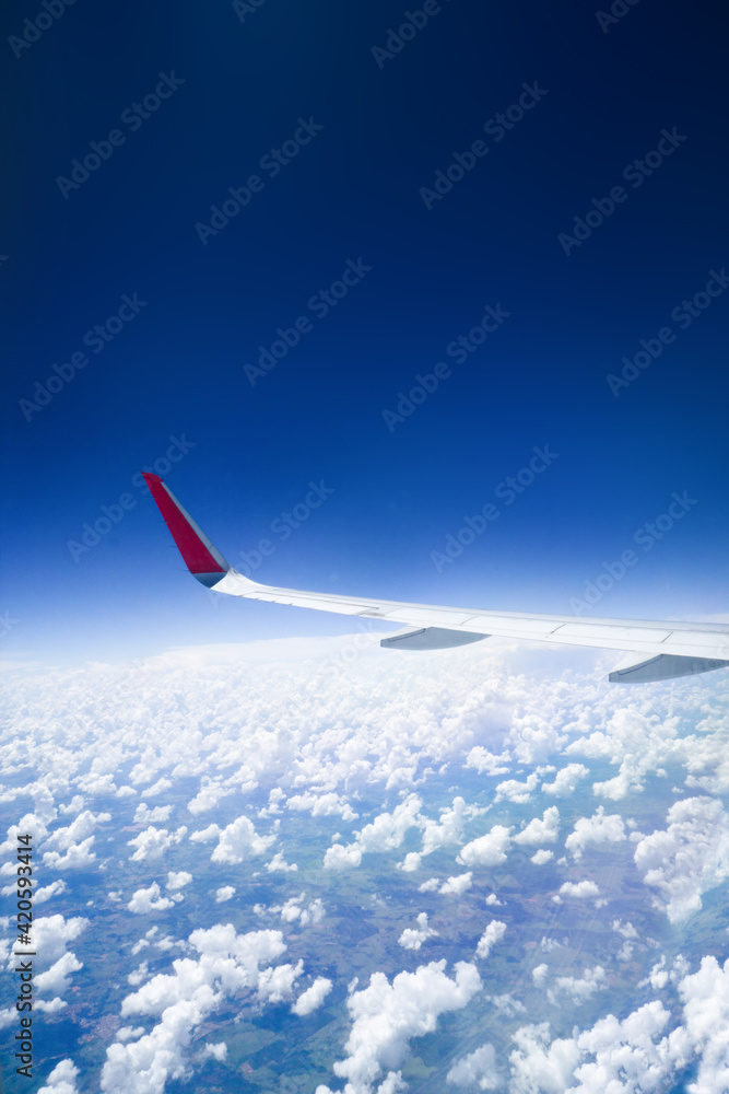 Fototapeta premium wing of airplane