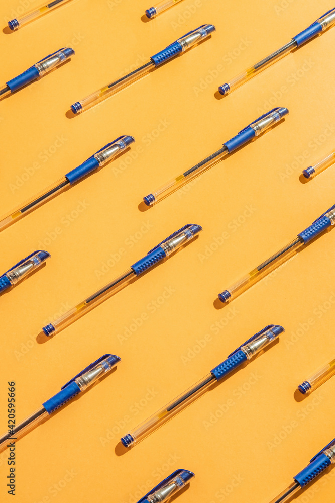 Office Supplies /Pens / Office Supplies /Pens /