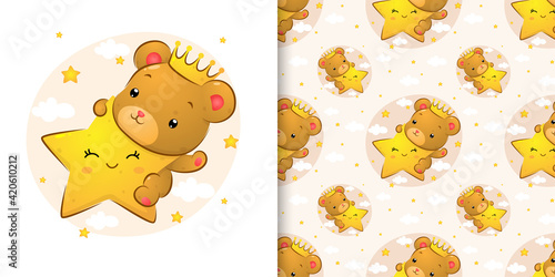 The little king baby with the crown holding the bight star with the happy face