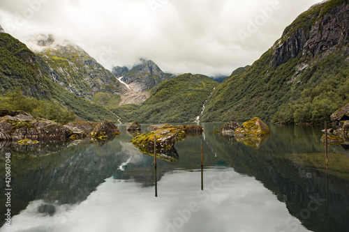 Lake Bondhus photo