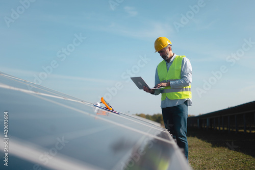Solar Energy Company Engineer photo