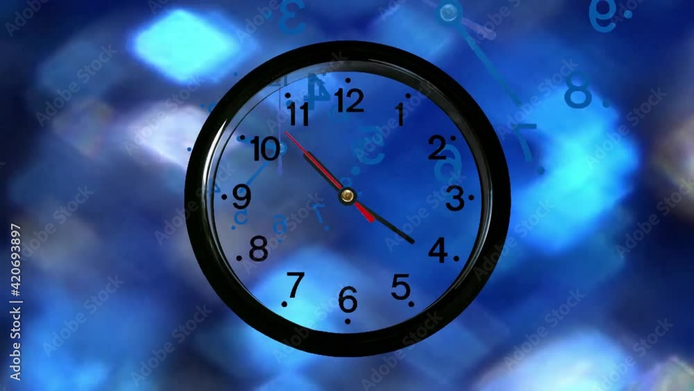きらめく青い光の背景に逆回転する黒い枠の時計。タイムトラベル、タイムスリップ、時間を遡る時計。