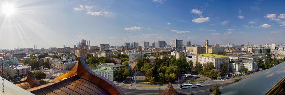 Blick von der Christ-Erlöser-Kirche auf das moderne Moskau - obrazy, fototapety, plakaty 