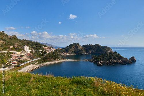 Fototapeta Naklejka Na Ścianę i Meble -  the coast of Sicily near Taormina on a beautiful sunny day in spring