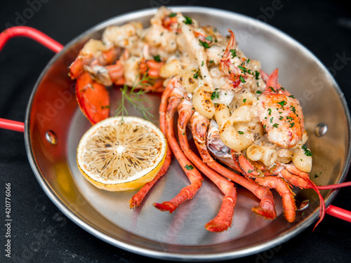 lobster with lemon sauce 