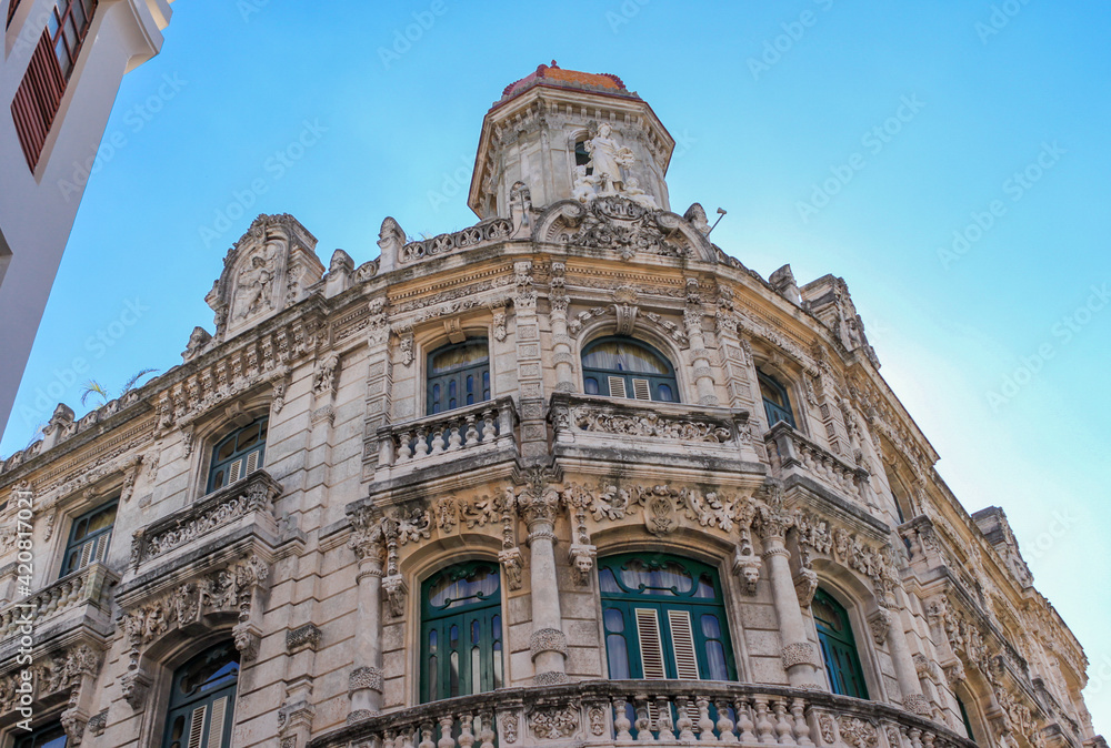 Immeuble ancien baroque à la Havane, Cuba