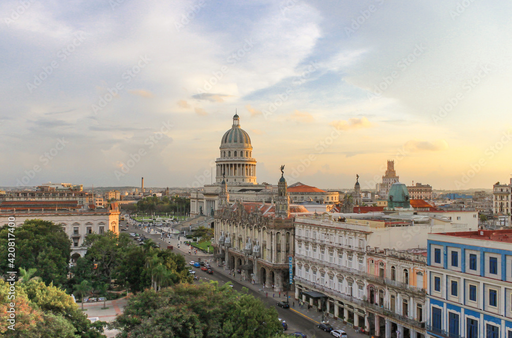 Fototapeta premium Capitole et paysage urbain à la Havane, Cuba
