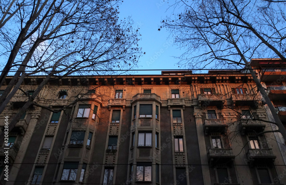 Obraz premium Old building in the city of Milan