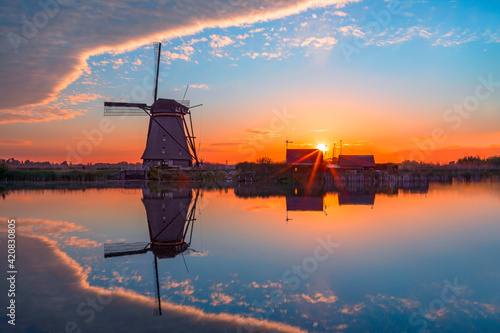 Sout Holland , Nederland , water,  Holand windmill photo