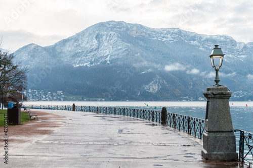 Schilderij op canvas Lac d'Annecy après une averse
