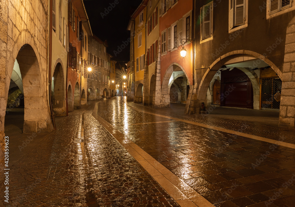 Annecy. View of the Old City at night.
