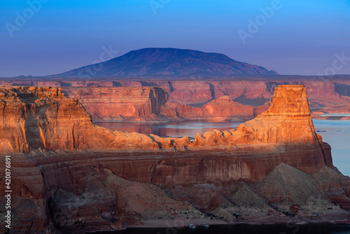 USA, Utah, Glen Canyon National Recreation Area. Sunset on Lake Powell and Navajo Mt.