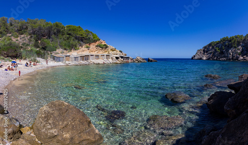 Beach of cala d'en Serra in Ibiza (Spain) © julen