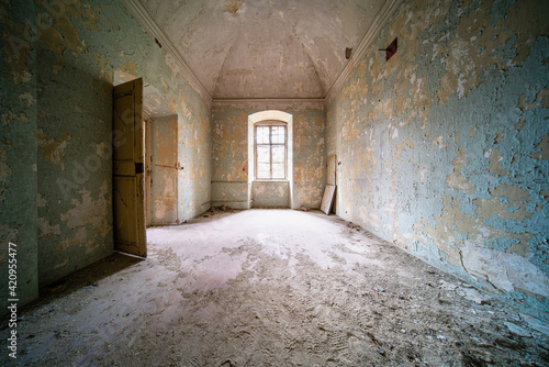 interior of an abandoned castle © Csák István
