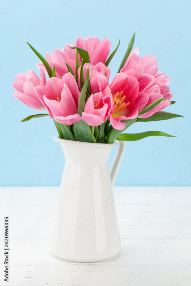 Obraz premium Pink tulip flowers bouquet