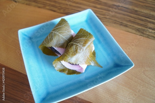 Wallpaper Mural 桜餅（関西風） Torontodigital.ca