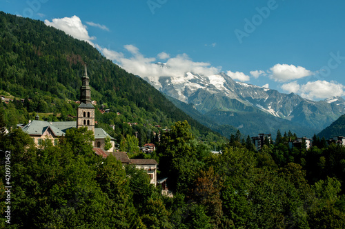 Saint Gervais les bains dans les Alpes Française. photo