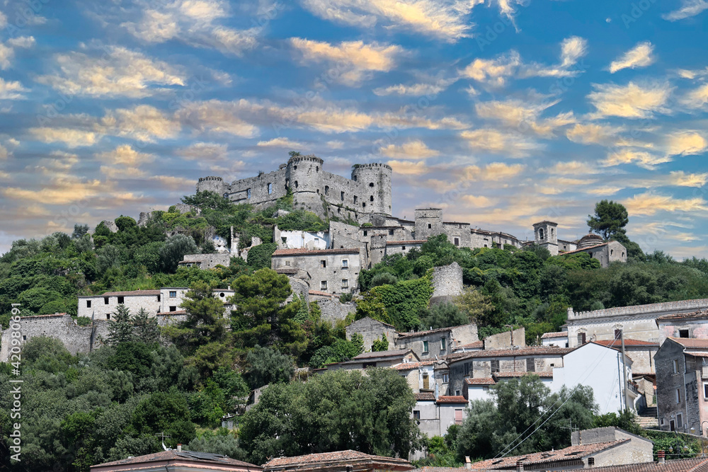 Obraz premium Castle on hill