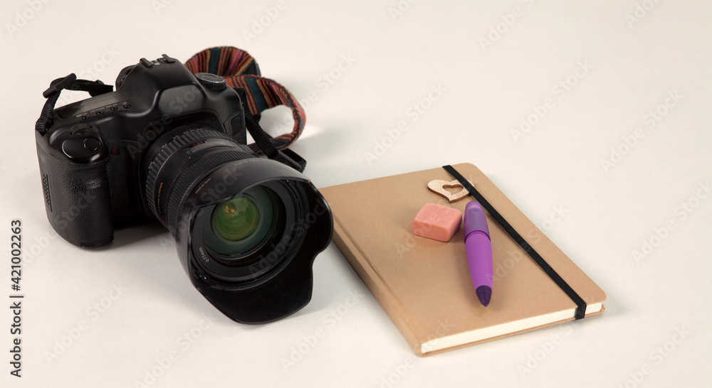 Digital camera and notebook