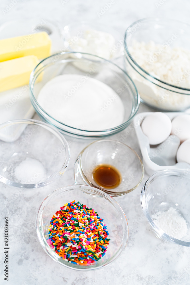 Funfettti Bundt Cake Funfettti Bundt Cake
